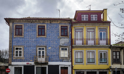 Fototapeta na wymiar Hausfassaden in Porto