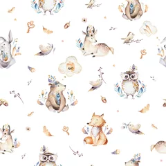 Behang Baby dieren kwekerij geïsoleerd naadloos patroon met bannies. Aquarel boho schattige baby vos, herten dier bos konijn en beer geïsoleerde illustratie voor kinderen. Afbeelding konijnenbos © kris_art