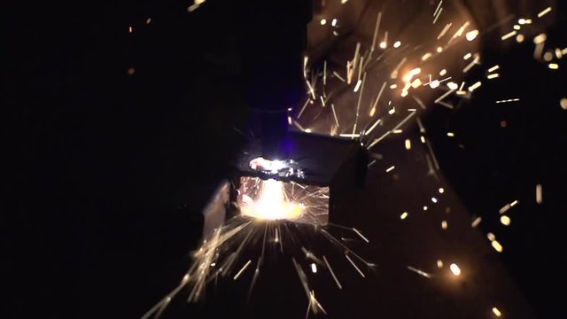 500 fps Metal Autogenous welding in Slow Motion