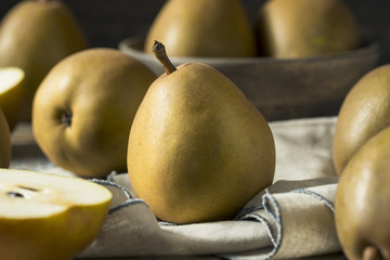 Raw Organic Brown Angelys Pears