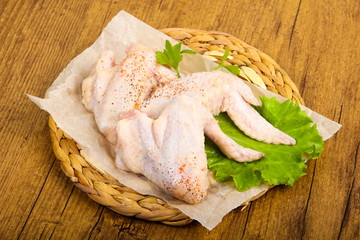 Raw chicken wings
