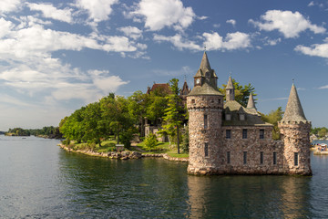 Fototapeta premium Boldt Castle Island in thousand islands (Canada)