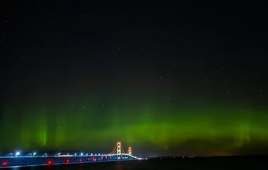 Poster Northern Lights Mackinaw Bridge - aurora borealis - Northern Lights