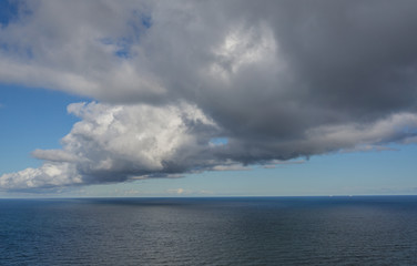Obraz premium Meer mit Wolken 