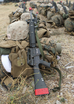 Military Soldier's Gear Gun Helmet 