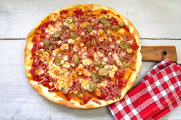 pizza jambon et champignons