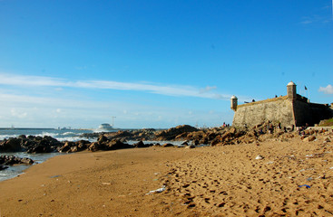 Fototapeta na wymiar Porto, Portugal - sunny view of the Atlantic Ocean next to the Fort of São Francisco do Queijo