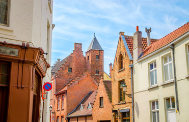 Obraz premium Beautiful narrow streets and traditional houses in the old town of Bruges (Brugge), Belgium