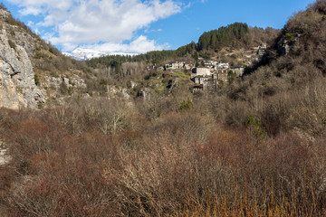 Fototapeta na wymiar Panoramic view of village Kipoi, Zagori, Epirus, Greece 