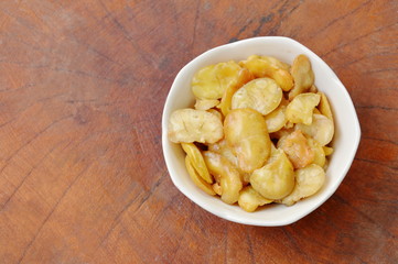 baked salt broad beans on little cup