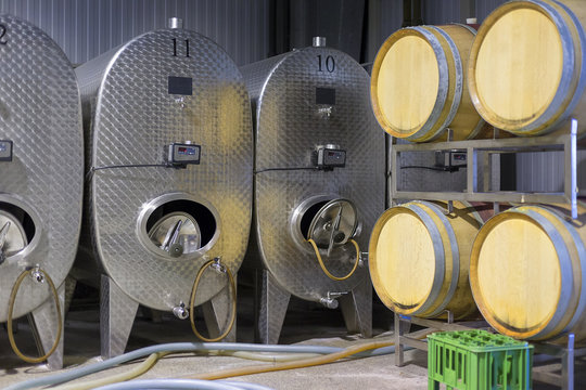 Wine steel tanks and wine barrels