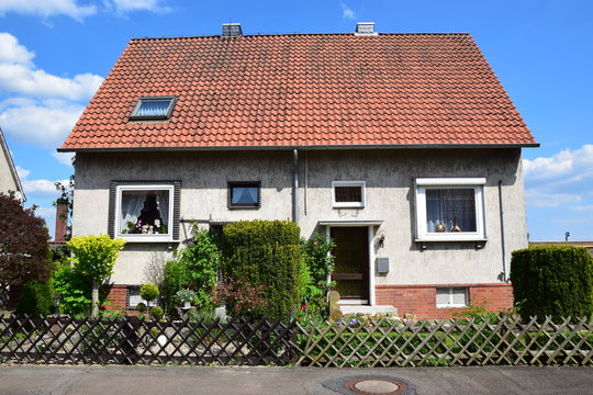 Doppelhaus der Nachkriegszeit in Lindhorst