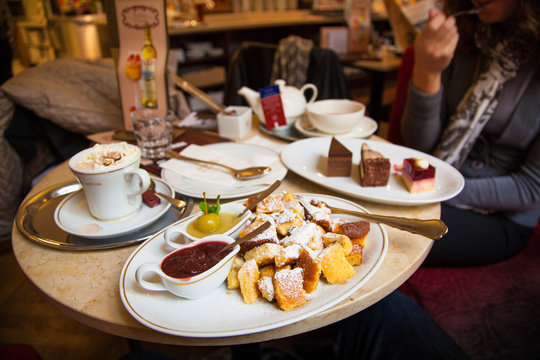 Sweet pause for two