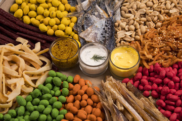 Snack to beer, Delicious to beer, Dried fish to beer, Beer.