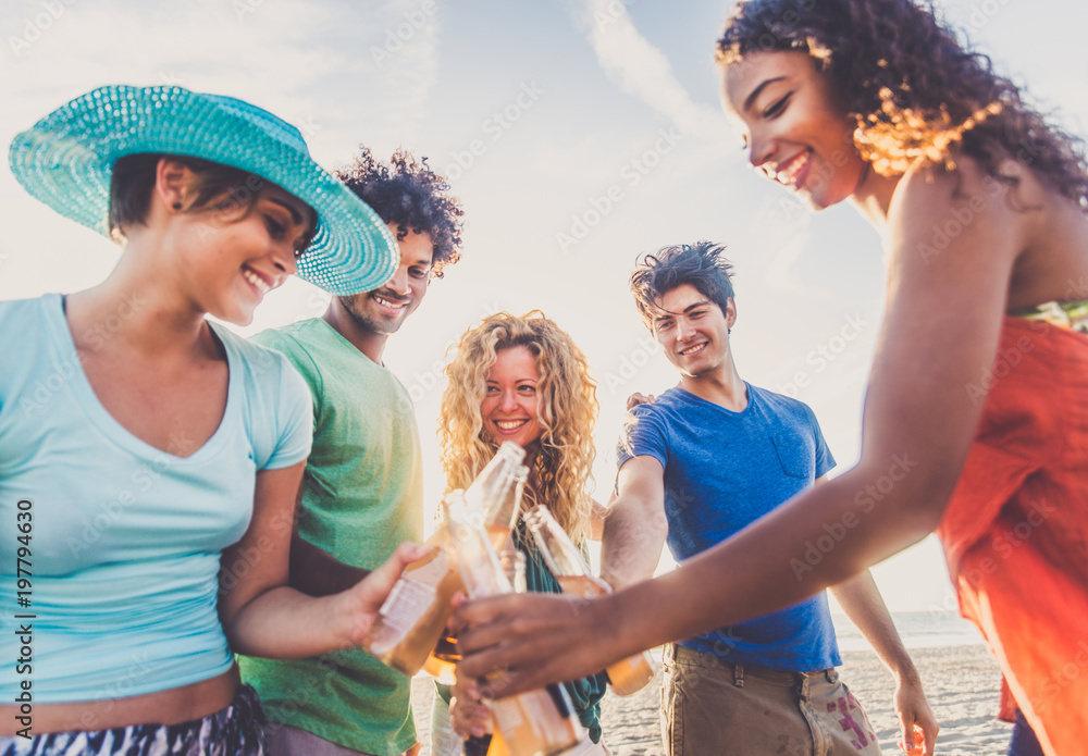 Wall mural friends partying on the beach