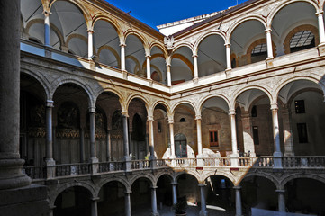 Fototapeta na wymiar Palermo, interno di Palazzo dei Normanni
