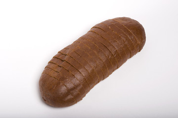 Brot. Grain Food Group. Black bread. Type of bread on top. Sliced bread on a white background.

