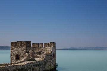 Fototapeta na wymiar Fortress on the river