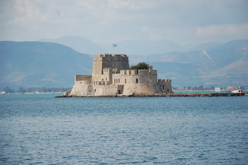 Fototapeta na wymiar Wybrzeże Grecji, Poleponez, wyspa Hydra