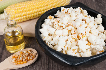 delicious popcorn on the wooden table