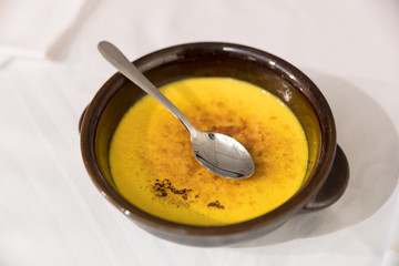 Tasty plate of crème brulé