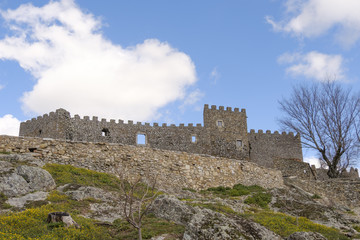 Fototapeta na wymiar The ancient castle of montanchez, extremadura, spain, freely accessible to tourists, is situated on top of a mountain and offers a beautiful panoramic view of the landscape.