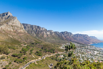 Fototapeta na wymiar View of Table Mountain and the Twelve Apostles