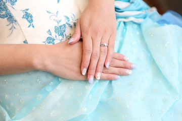 花嫁の手と指輪