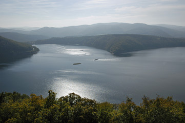 blick vom urwaldsteig bei waldeck auf den edersee