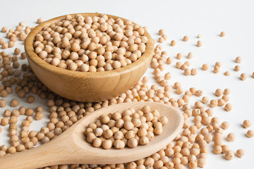 dry raw chickpeas