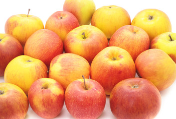Droup pink apples.