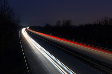 Fototapeta na wymiar Langzeitbelichtung Autobahn