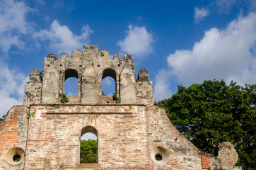 Fototapeta na wymiar Ruins of the Ujarras Church at Costa Rica