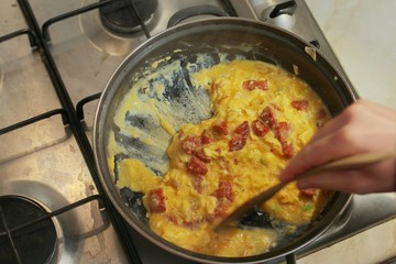 Making scrambled eggs