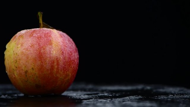 Rotating Apples (not loopable 4K UHD footage)