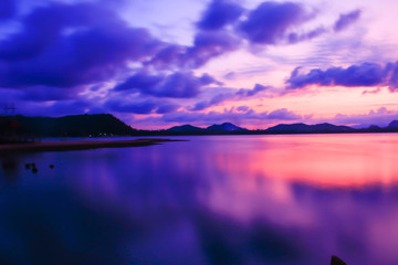 Fototapeta premium Beautiful sunset sky on a sea.