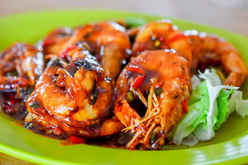 Chinese food stir fry prawns with sweet and spicy sauce.