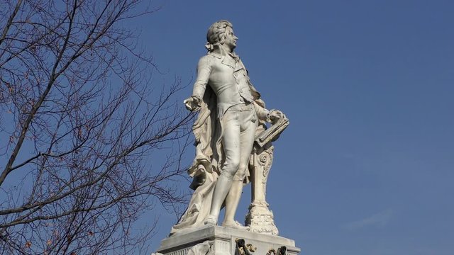 Mozart Denkmal Burggarten Wien