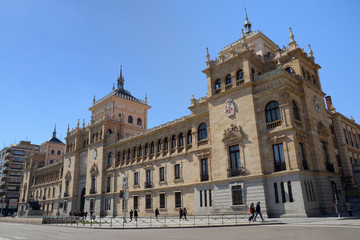 Obraz premium Académie de cavalerie place Zorilla à Valladolid 