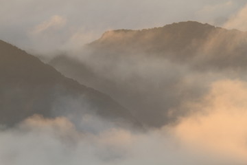 山の夜明け（鳥海山からの眺望）　Dawn of the mountain (view from Mt.Chokai)