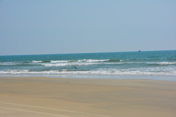 Fototapeta na wymiar Spiaggia Varca in Goa 3