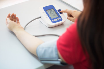 blood pressure monitor check health