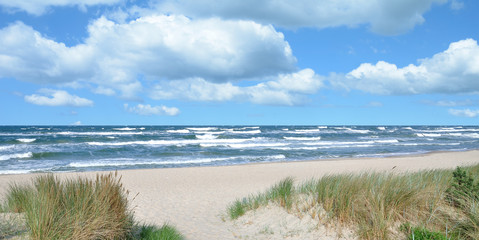 stürmischer Tag an der Ostsee auf der Insel Rügen nahe dem Seebad Baabe,Mecklenburg-Vorpommern,Deutschloand