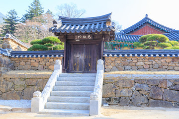 Obraz premium Scenery of Hwaeomsa Temple