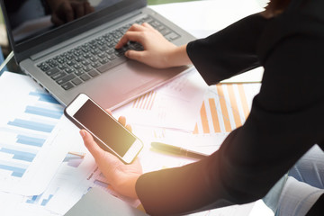 Businessmen agree to partner in the trade,Accountant working at office,Manager present the work to customers,Boss training,Export conference report,Employees worried about export decline.