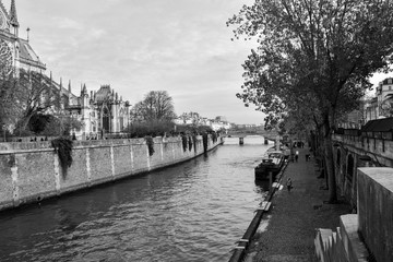 Paris sur les quais