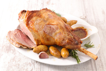 lamb leg with potato and sauce