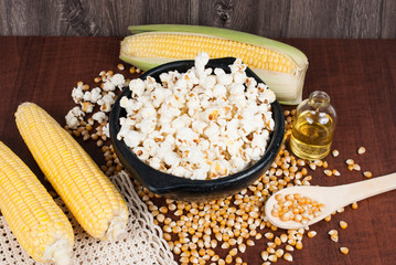 delicious popcorn on the wooden table