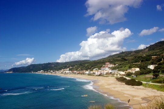 Vrachos Loutsa beach is a large sandy beach near Parga in Preveza, Greece. 