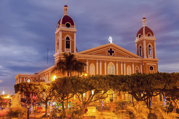 Obraz premium Granada Cathedral and city panorama